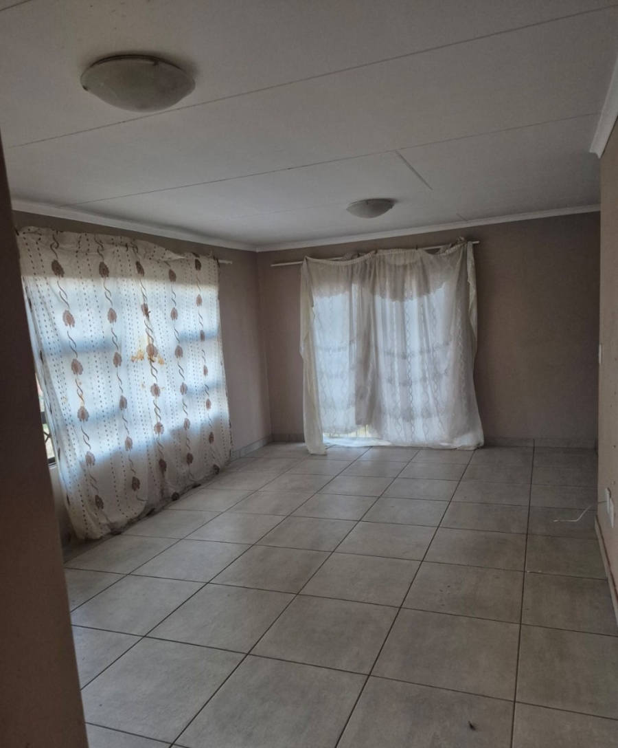 3 Bedroom Property for Sale in Ellaton North West